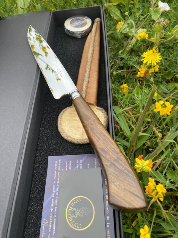 Juego de cuchillo y pincho grande - Imagen 2
