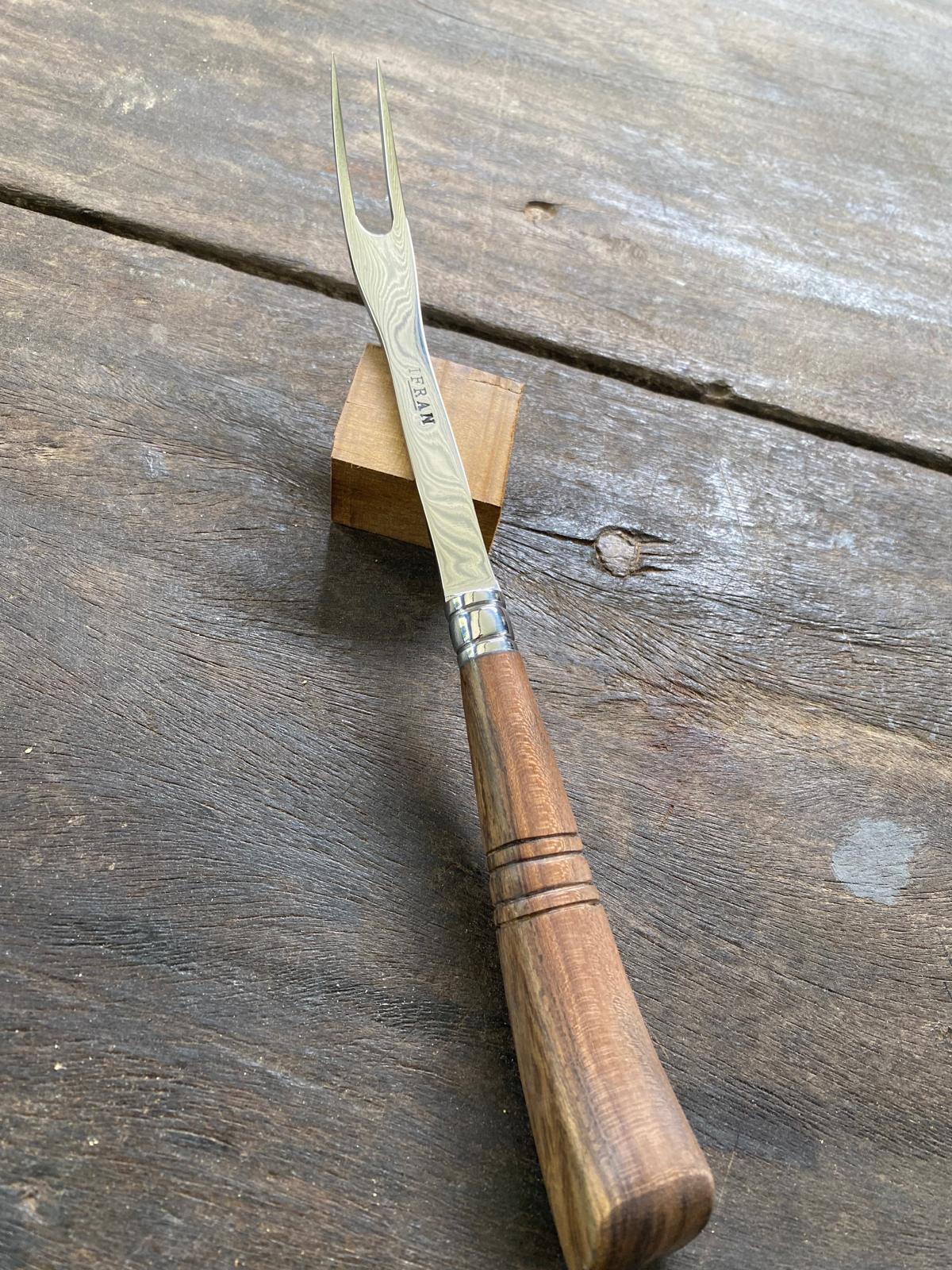 Juego de cuchillo y pincho grande